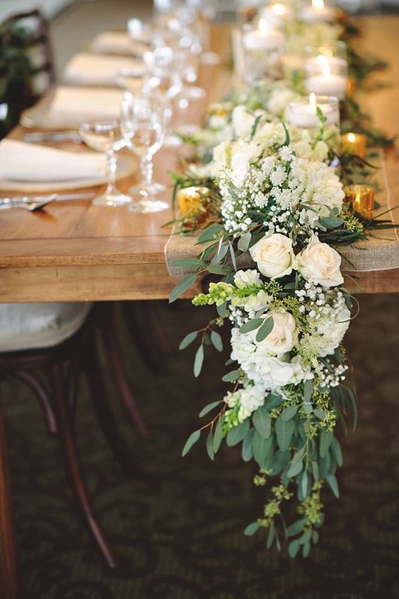 Топ 10 вариантов оформление гостевого стола на свадьбу